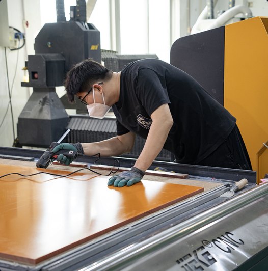 Gia công CNC tấm nhựa kỹ thuật tại xưởng